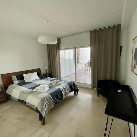 Frontline 37 Apartment